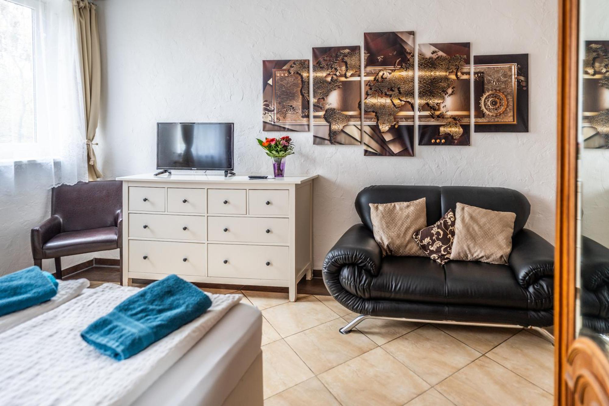 Villa Backstein Obo19 Schwerin  Bagian luar foto