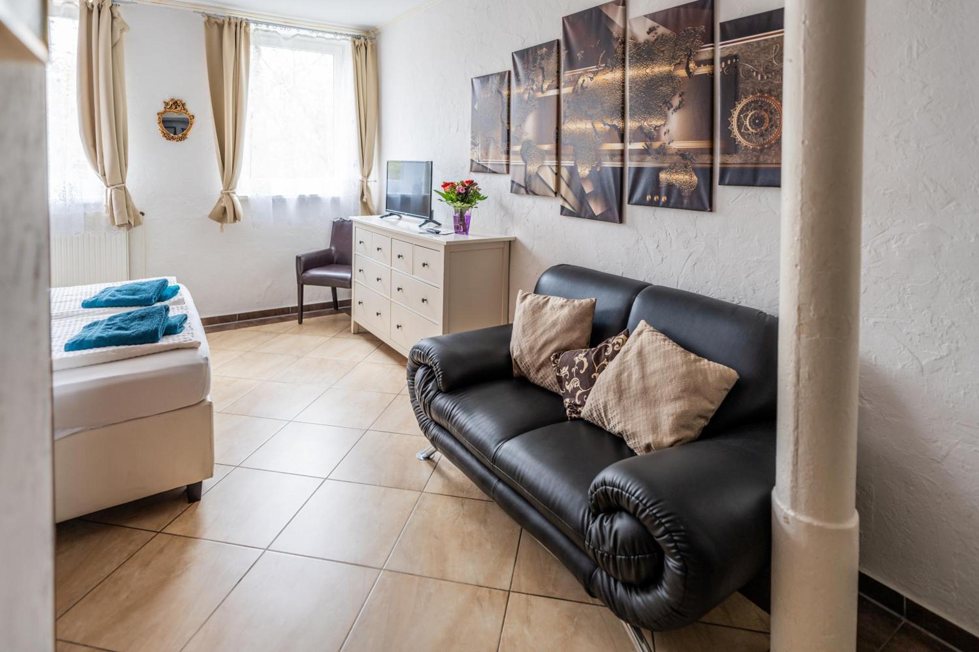 Villa Backstein Obo19 Schwerin  Bagian luar foto